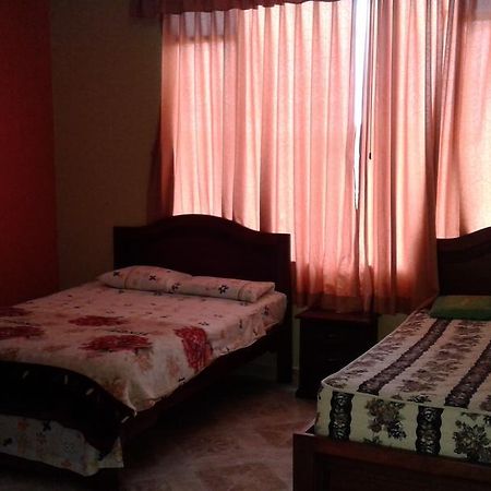 Hostal Jireh Тена Экстерьер фото
