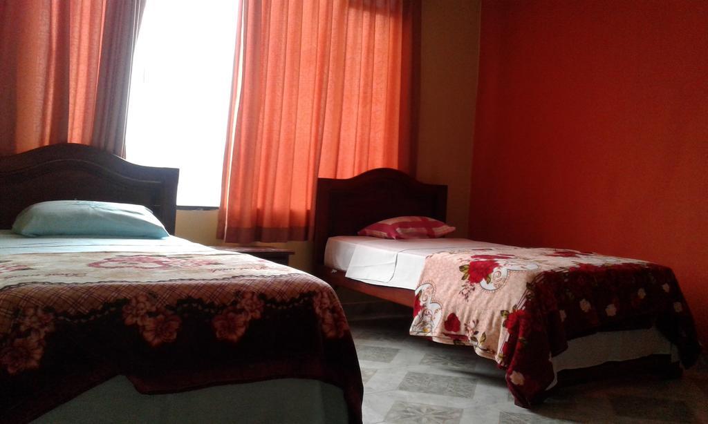 Hostal Jireh Тена Экстерьер фото