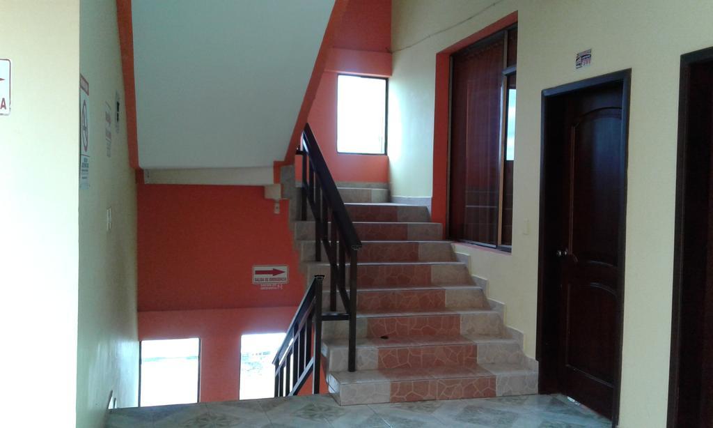 Hostal Jireh Тена Экстерьер фото