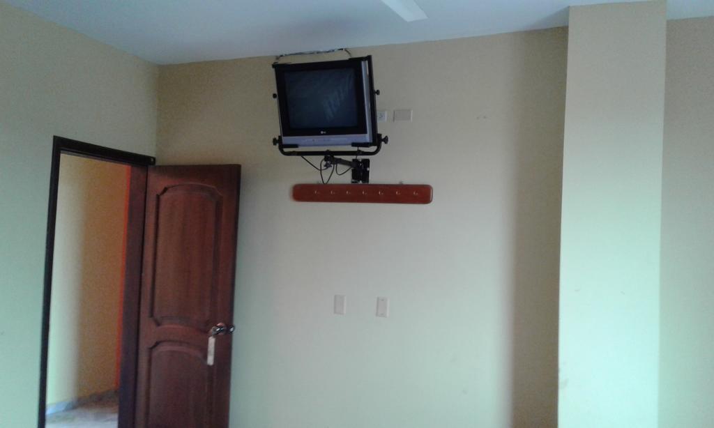 Hostal Jireh Тена Экстерьер фото