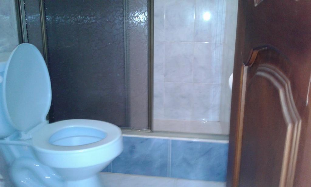 Hostal Jireh Тена Экстерьер фото