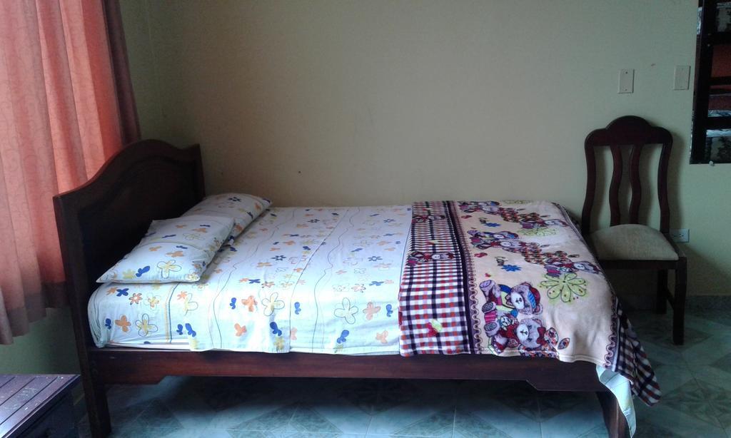 Hostal Jireh Тена Экстерьер фото