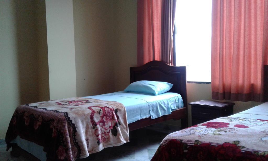 Hostal Jireh Тена Экстерьер фото