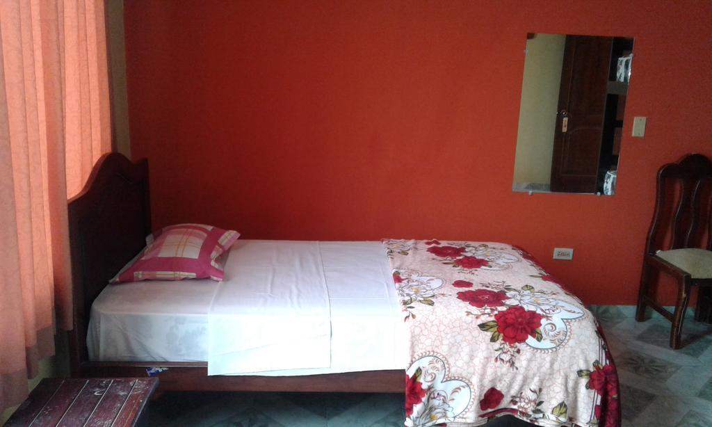 Hostal Jireh Тена Экстерьер фото