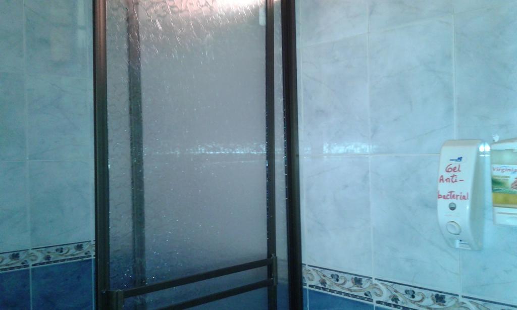 Hostal Jireh Тена Экстерьер фото