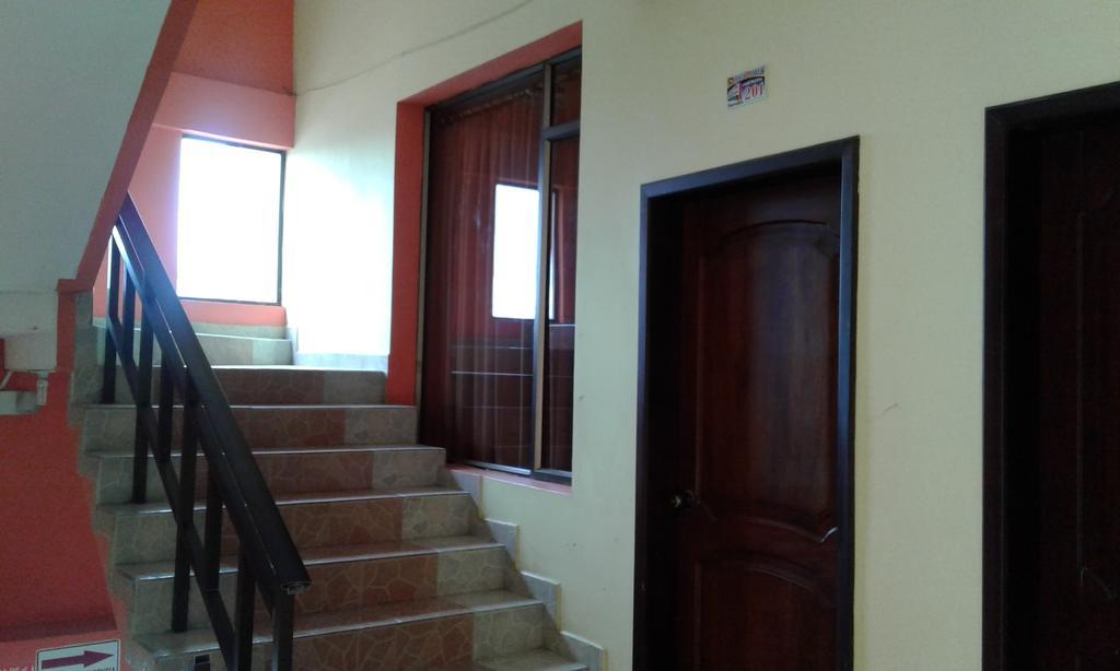 Hostal Jireh Тена Экстерьер фото